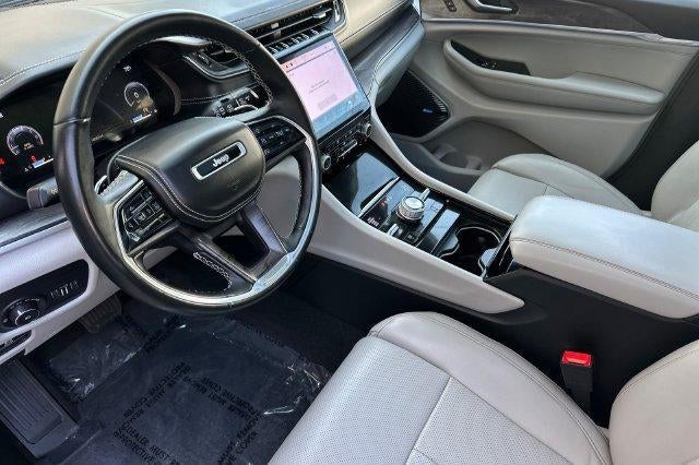 2022 Jeep Grand Cherokee Overland