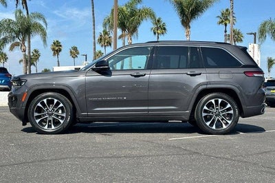 2022 Jeep Grand Cherokee Overland