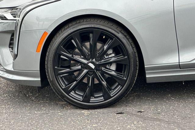 2023 Cadillac CT4 Luxury