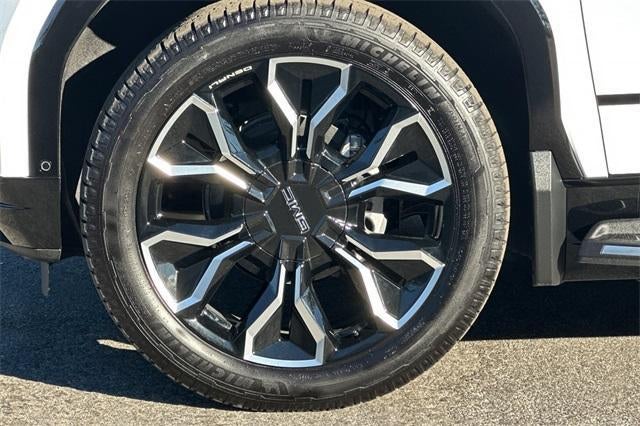 2025 GMC Sierra EV Max Range Denali