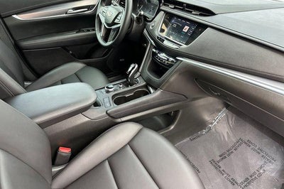 2025 Cadillac XT5 Luxury