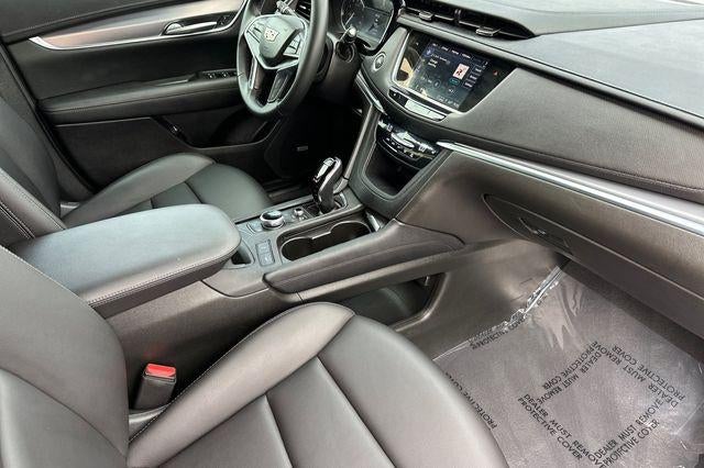 2025 Cadillac XT5 Luxury