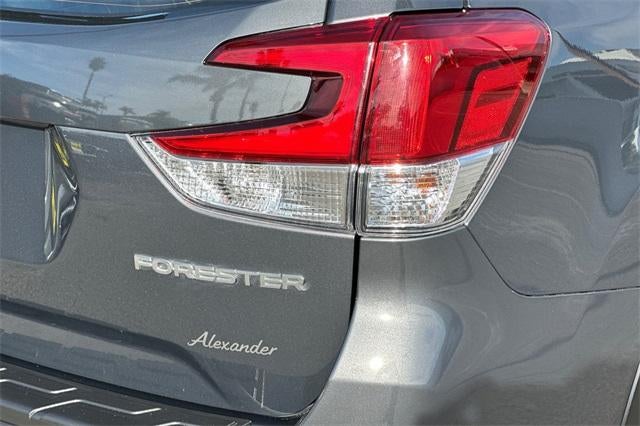 2023 Subaru Forester Base