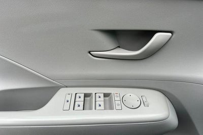 2024 Hyundai Kona SE