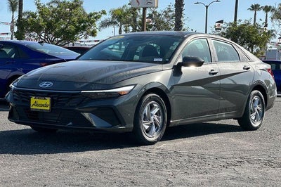 2026 Hyundai Elantra SE