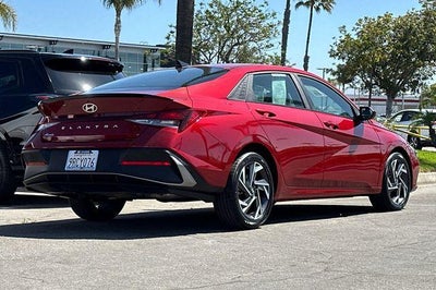 2025 Hyundai Elantra SEL Sport