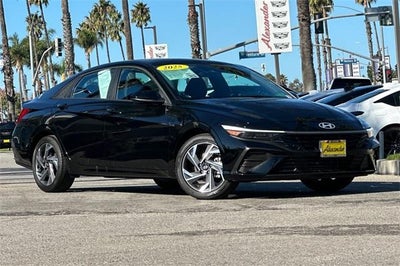 2025 Hyundai Elantra SEL Sport