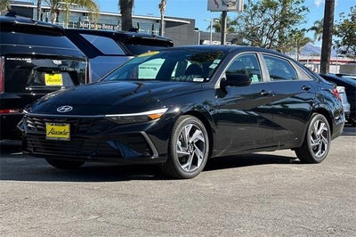 2025 Hyundai Elantra SEL Sport