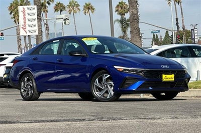 2025 Hyundai Elantra SEL Sport