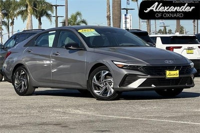 2025 Hyundai Elantra SEL Sport