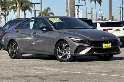 2025 Hyundai Elantra SEL Sport