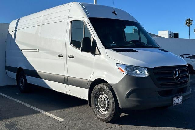 2025 Mercedes-Benz Sprinter Cargo Van Base