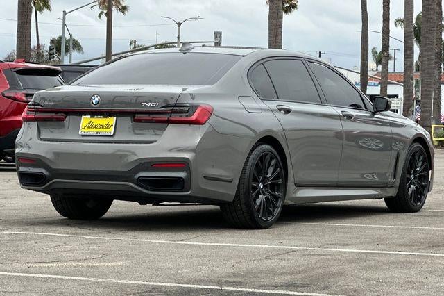 2022 BMW 7 Series 740i