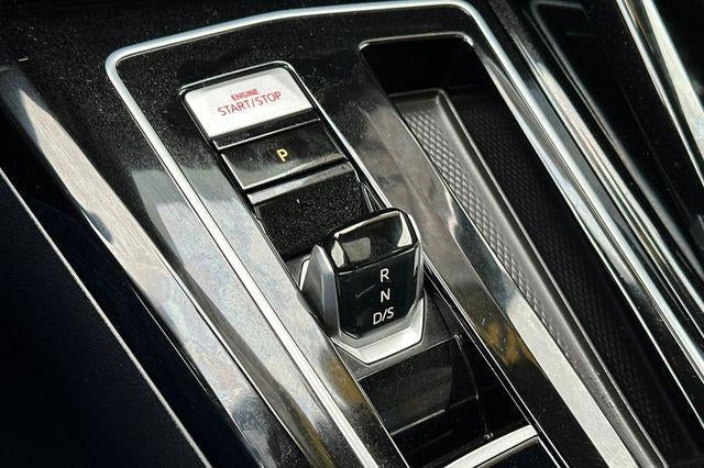 2025 Volkswagen Golf GTI SE