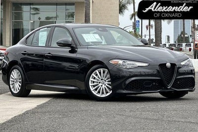 2023 Alfa Romeo Giulia Base