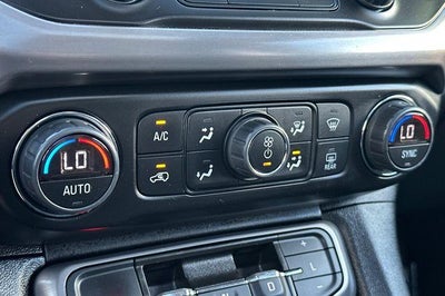 2023 GMC Acadia AWD AT4