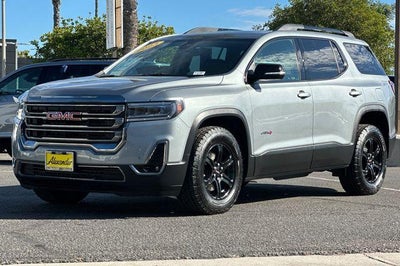 2023 GMC Acadia AWD AT4