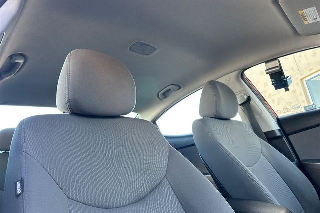 2015 Hyundai ELANTRA 4dr Sdn Auto SE