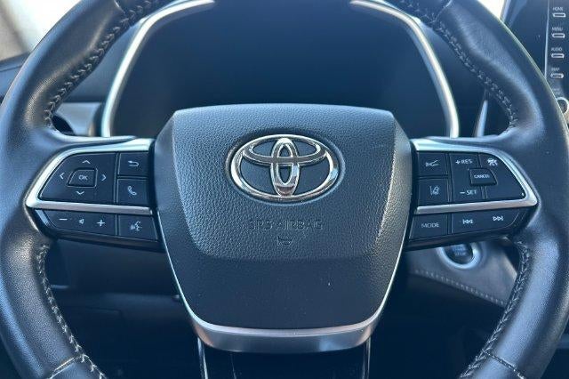 2021 Toyota Highlander XLE FWD (Natl)