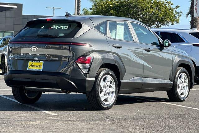 2026 Hyundai KONA SE FWD