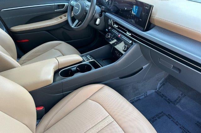 2025 Hyundai SONATA HYBRID Limited FWD