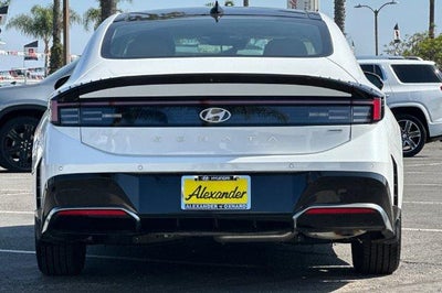 2025 Hyundai SONATA HYBRID Limited FWD
