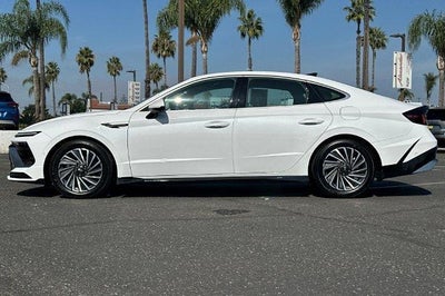 2025 Hyundai SONATA HYBRID Limited FWD