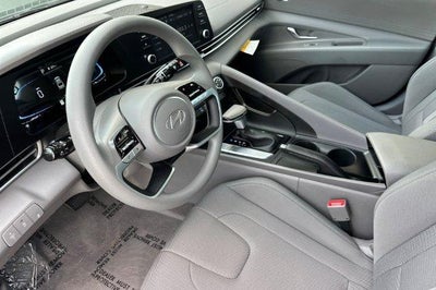 2026 Hyundai ELANTRA SE Sedan