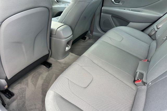 2026 Hyundai ELANTRA SE Sedan