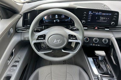 2026 Hyundai ELANTRA SE Sedan