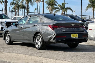 2026 Hyundai ELANTRA SE Sedan