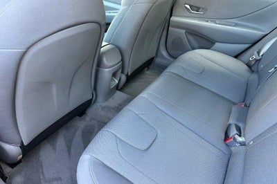 2026 Hyundai ELANTRA SE Sedan