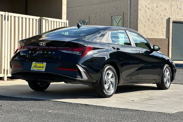 2026 Hyundai ELANTRA SE Sedan