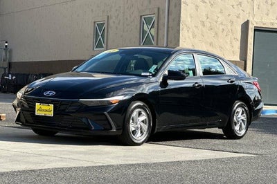 2026 Hyundai ELANTRA SE Sedan