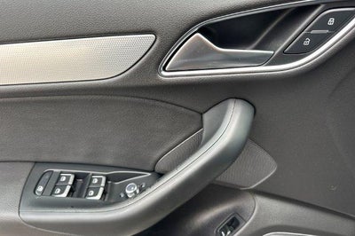 2015 Audi Q3 quattro 4dr 2.0T Prestige