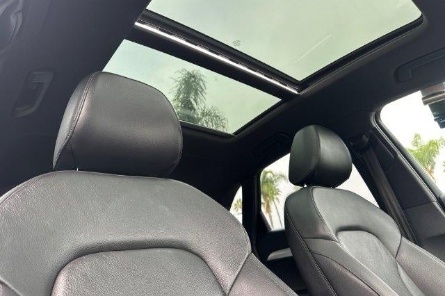 2015 Audi Q3 quattro 4dr 2.0T Prestige